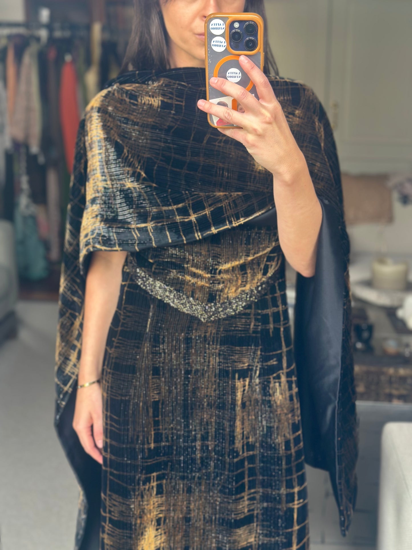 Vestido terciopelo y pedrería
