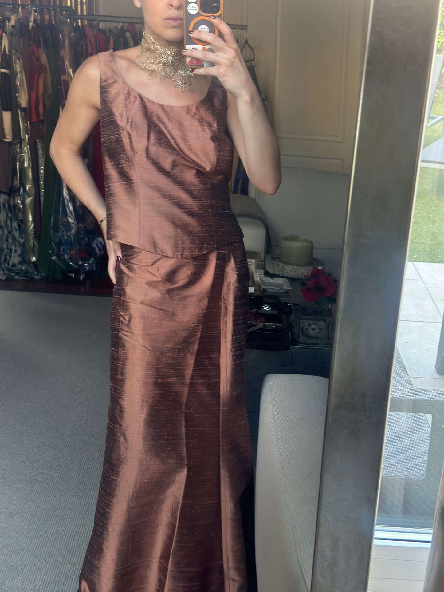 Total look seda salvaje camel