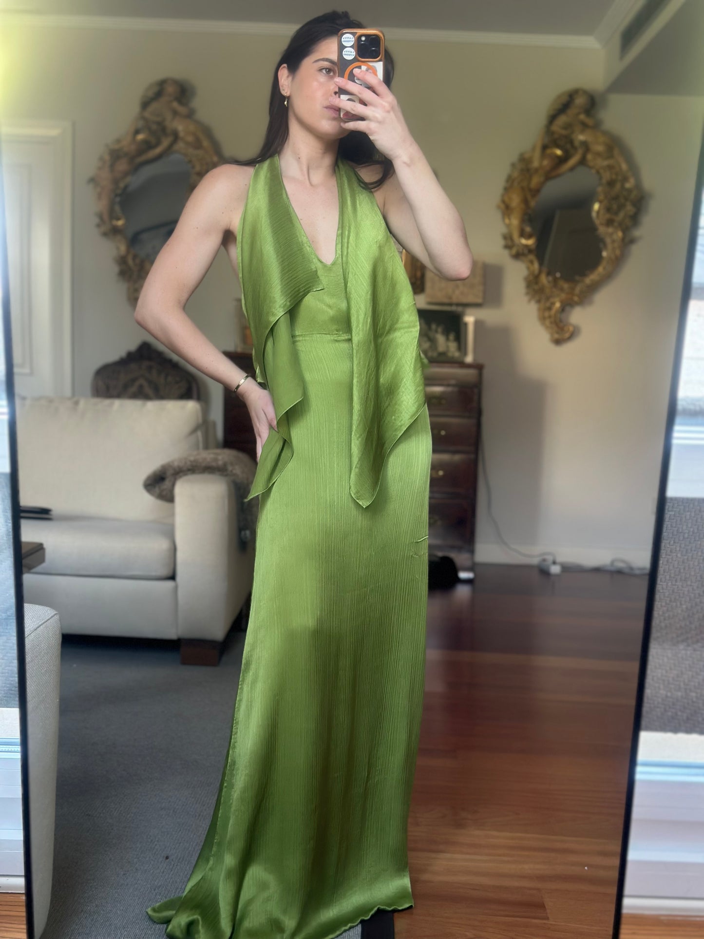 Vestido lazo verde seda