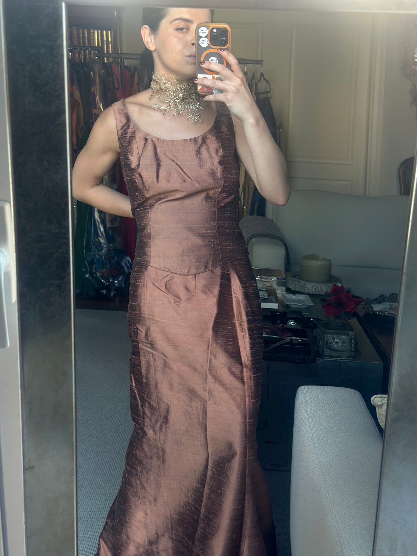 Total look seda salvaje camel