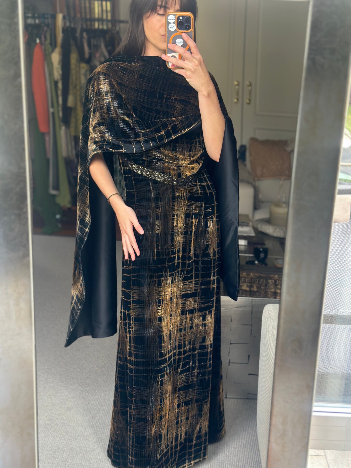 Vestido terciopelo y pedrería