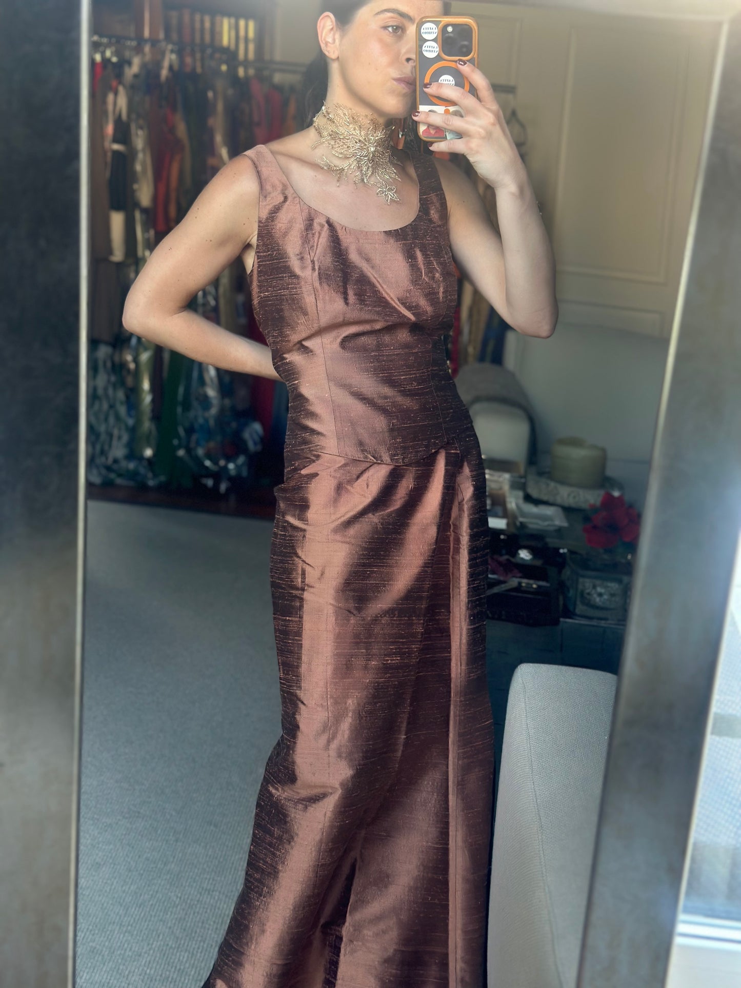 Total look seda salvaje camel