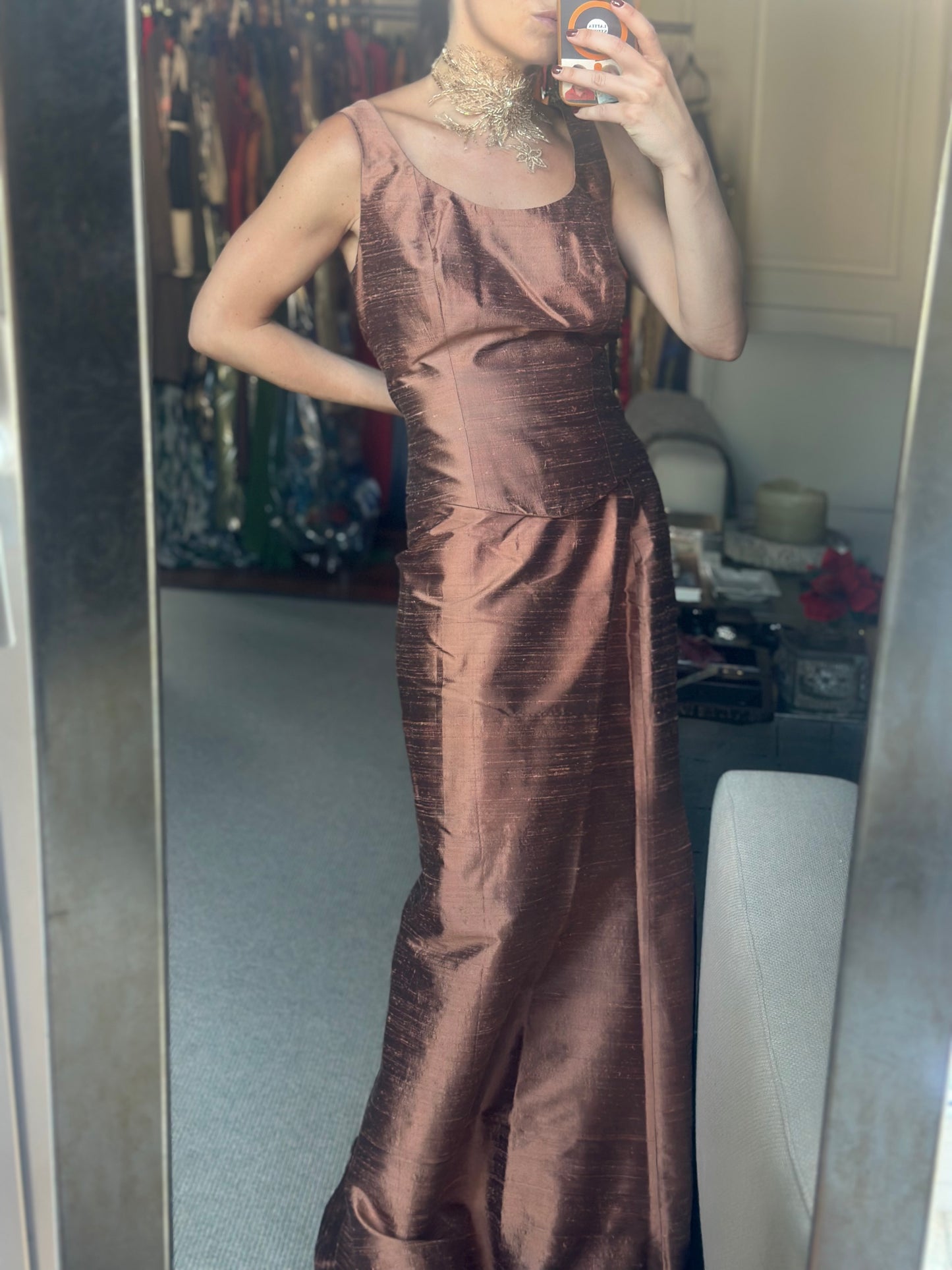 Total look seda salvaje camel