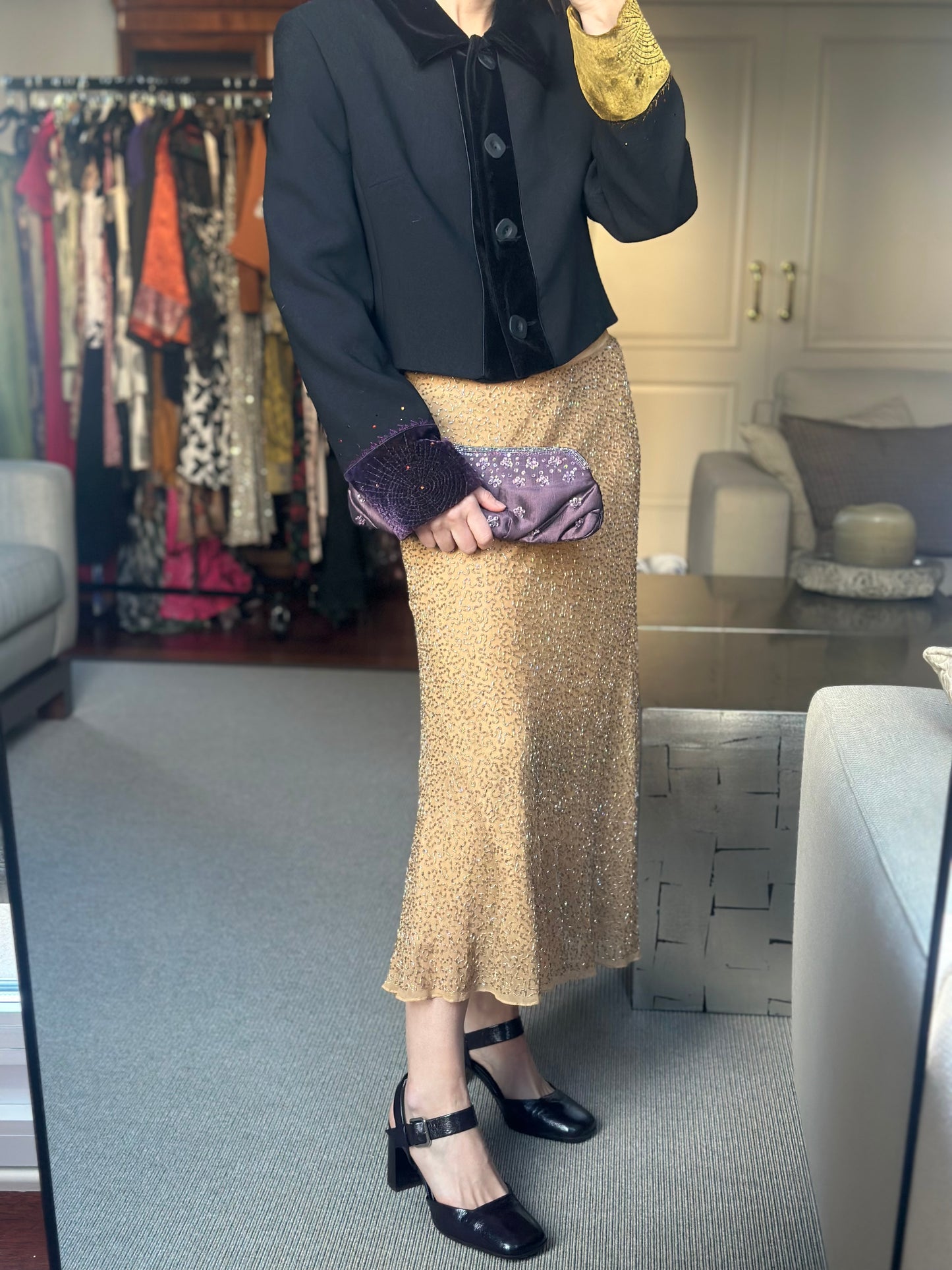 Falda dorada pedrería