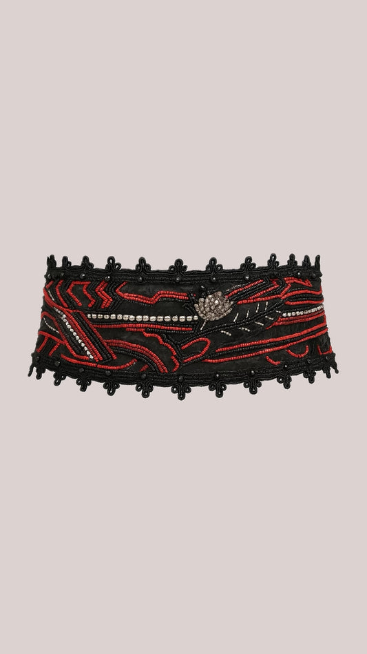 Fajín abalorios negro y rojo