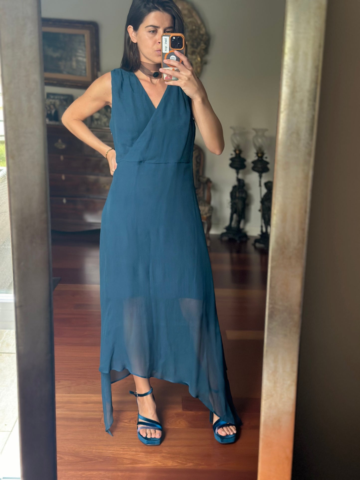 Vestido azul seda