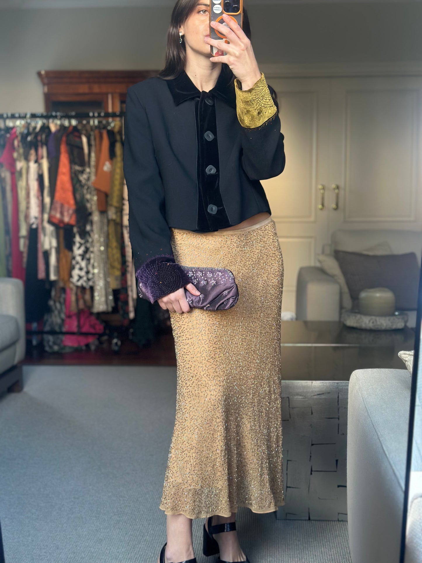 Falda dorada pedrería