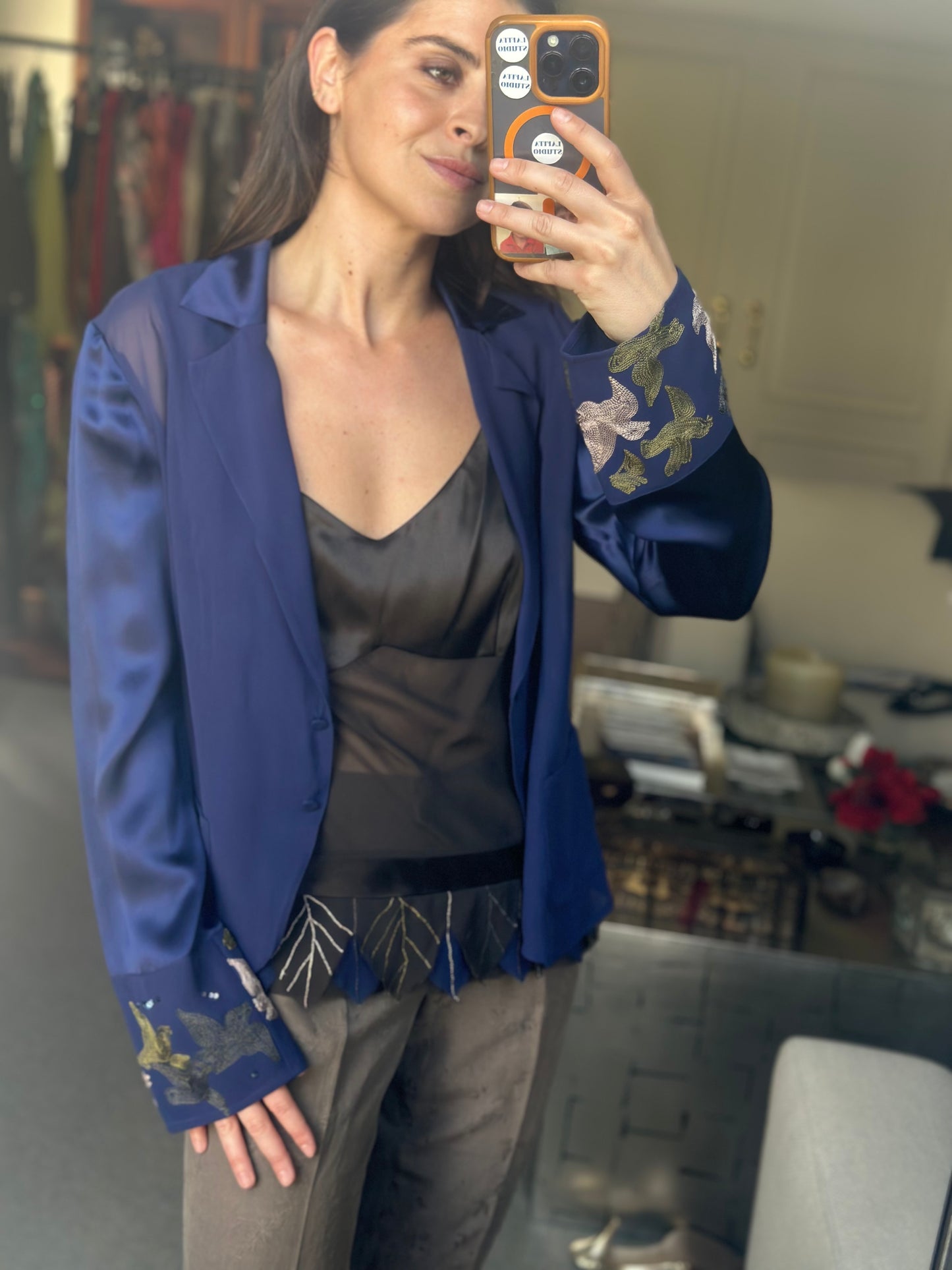 Top plumas con blusa seda