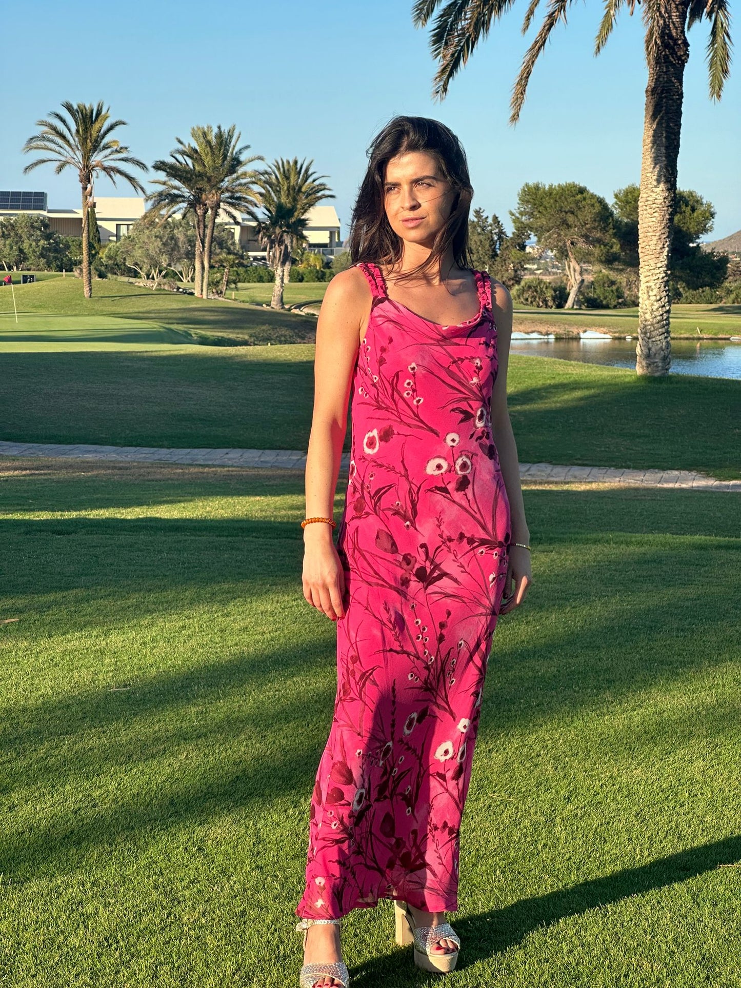 Vestido tropical rosa